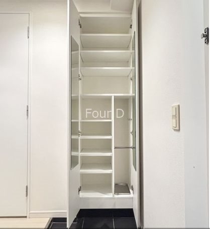 玄関　★見学予約受付中★