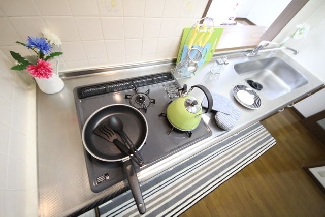 キッチン　家具や小物等は付属いたしません。