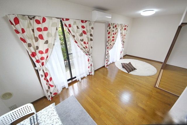 その他部屋・スペース　家具や小物等は付属いたしません。