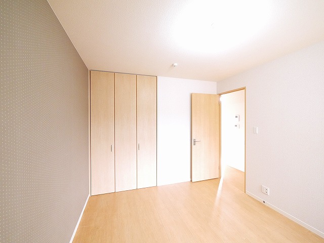 その他部屋・スペース　ゆったりした洋室です