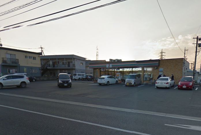 コンビニ　セブンイレブン 行橋西泉4丁目店（コンビニ）まで97m