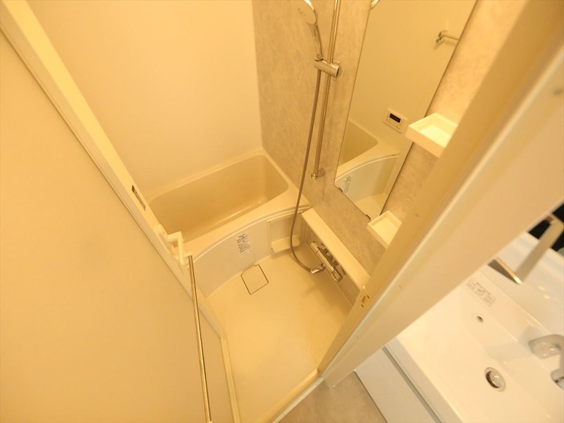 バス・シャワールーム　バスルーム　浴室暖房乾燥機付