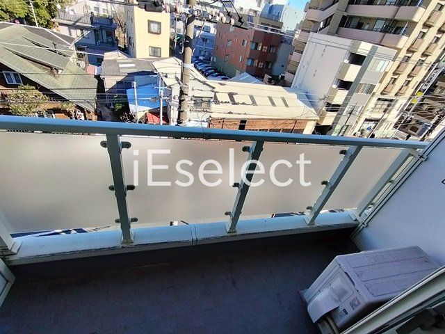 バルコニー　バルコニースペースです