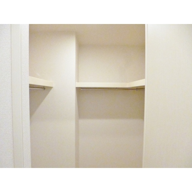 収納　ウォークインクローゼット