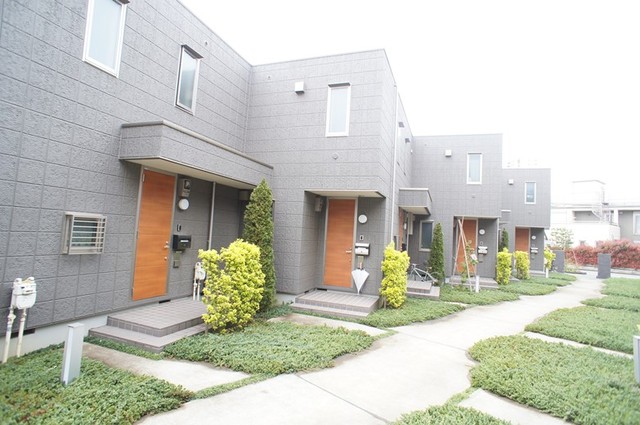 眺望　緑豊かな敷地環境ですね♪