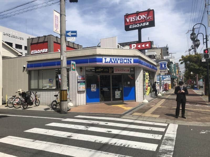 コンビニ　ローソン都島警察署前店（コンビニ）まで90m