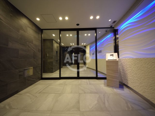 エントランス　プレサンス心斎橋ソレイユ　エントランス