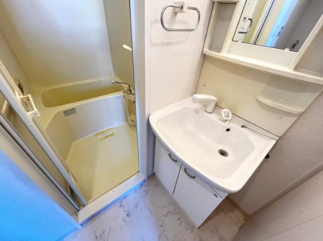 洗面設備　詳細は、RISUMO江坂本店までお問合せください♪