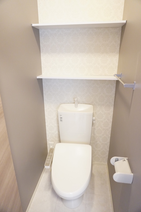 トイレ　トイレ(温水洗浄暖房便座)