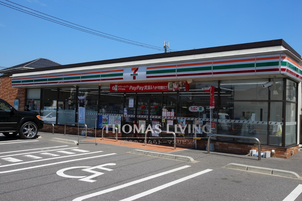 コンビニ　セブンイレブン 小倉井堀4丁目店（コンビニ）まで706m