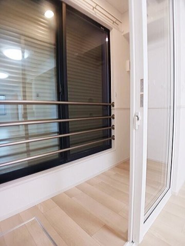 バルコニー　陽当たり良好なサンルームです♪