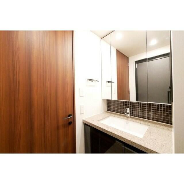 洗面設備　洗面所です