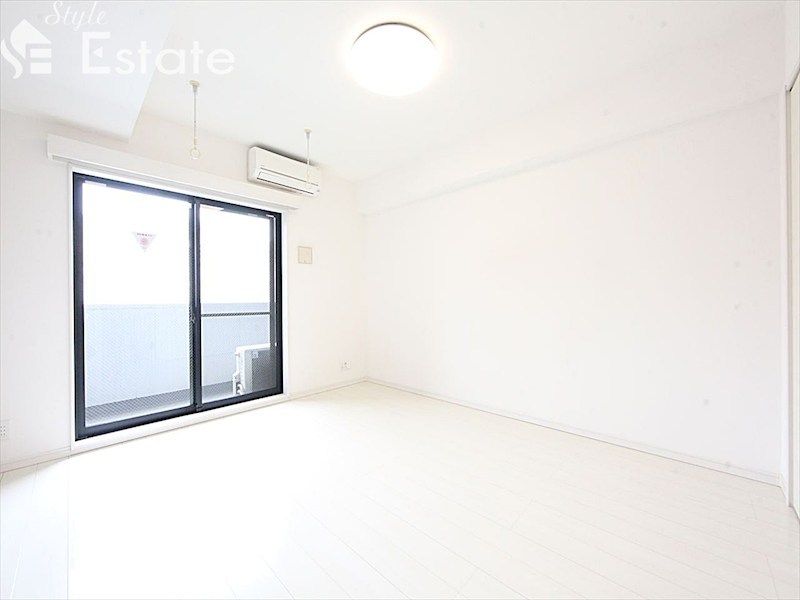 居室・リビング　内装