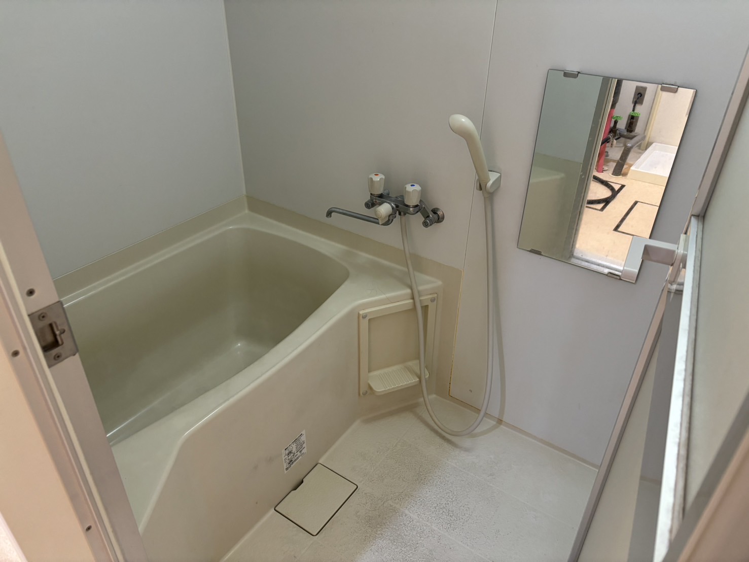 バス・シャワールーム