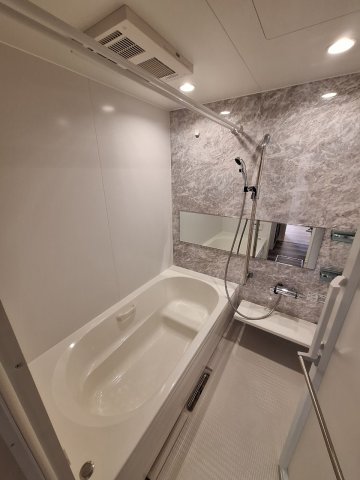 バス・シャワールーム　浴室追焚・乾燥機能付バスルーム