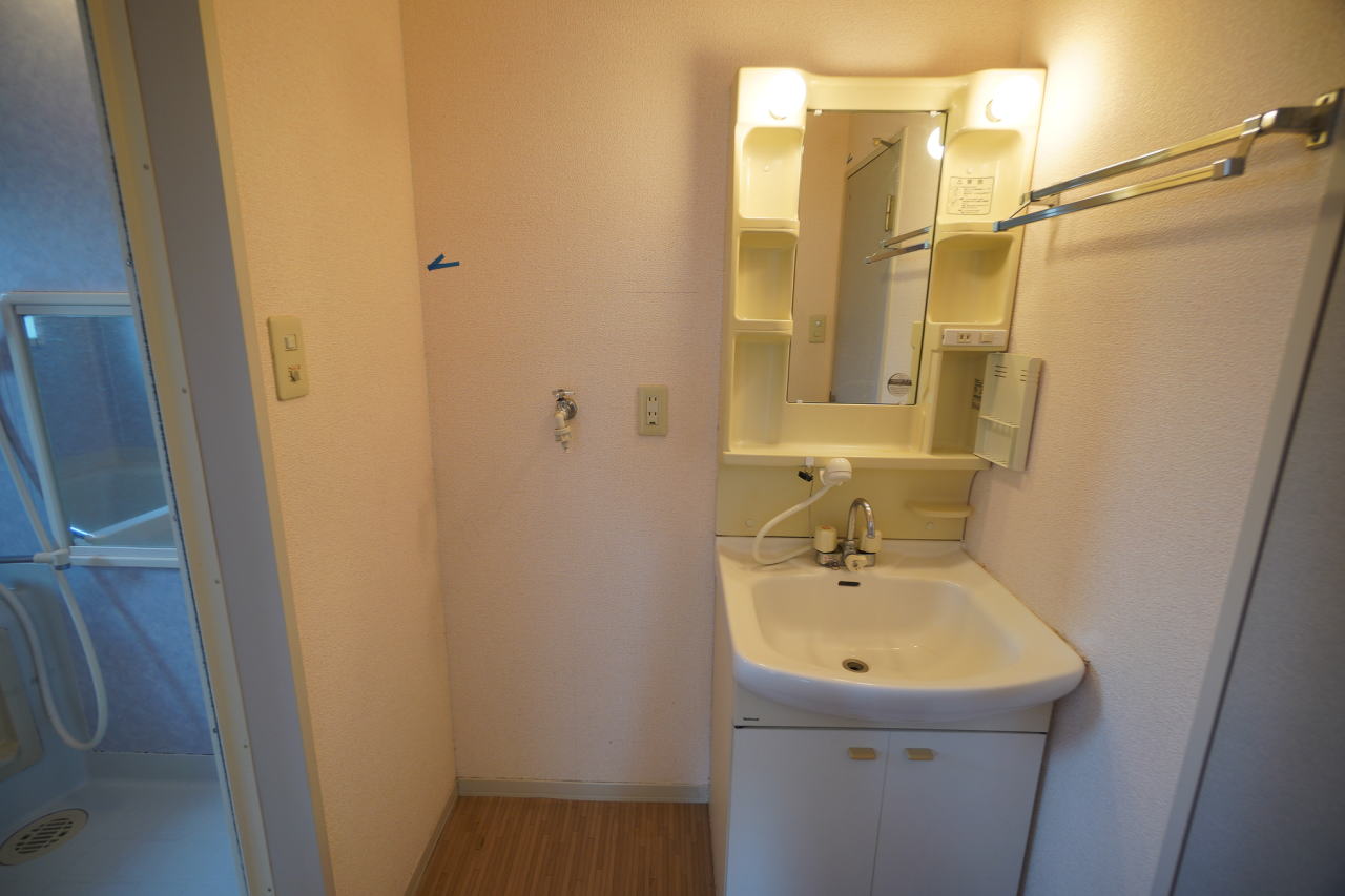 洗面設備　同仕様