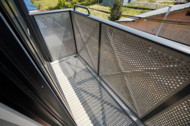 バルコニー　同仕様