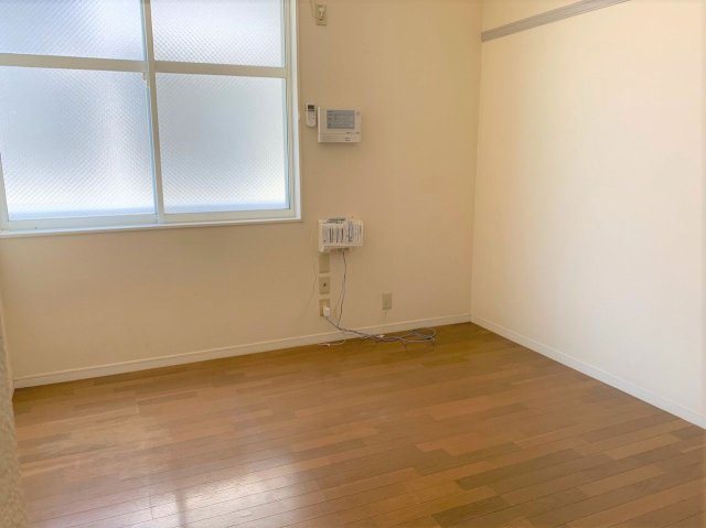 居室・リビング　※同タイプのお部屋の写真です（1階フローリング）