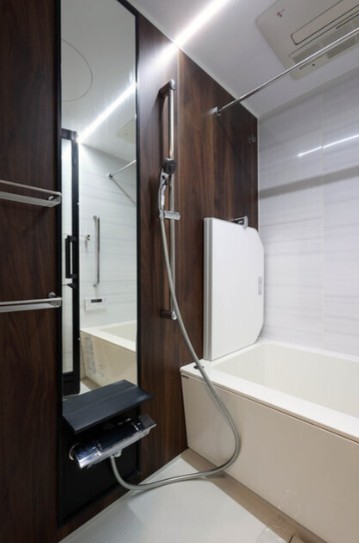 バス・シャワールーム　風呂