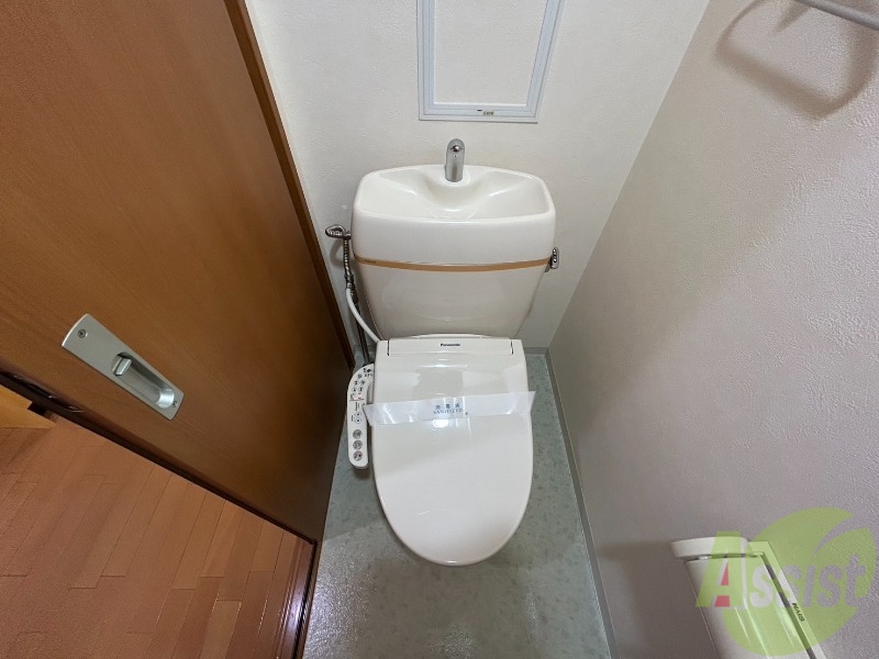 トイレ　トイレにはウォシュレット機能が付いています。