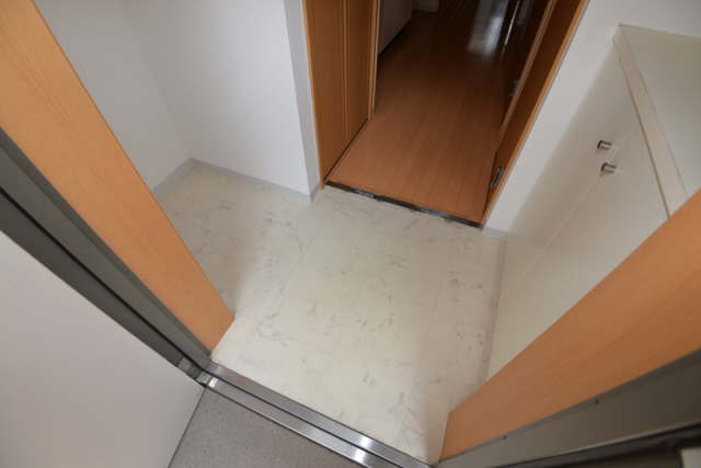 玄関　収納もある玄関です