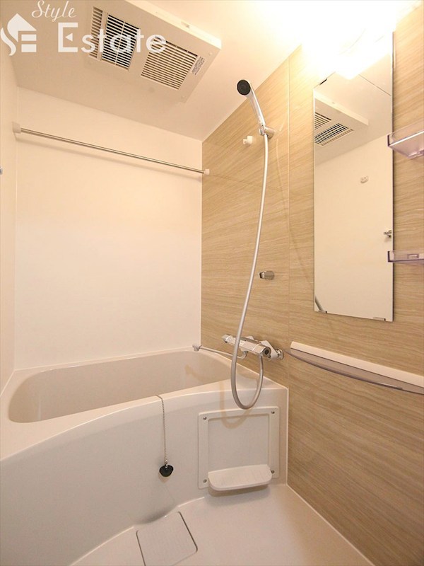 バス・シャワールーム　バスルーム