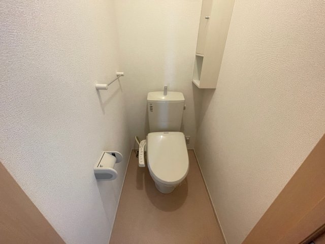 トイレ　シャワー付き暖房便座