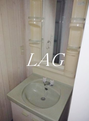 洗面設備　洗面台です。