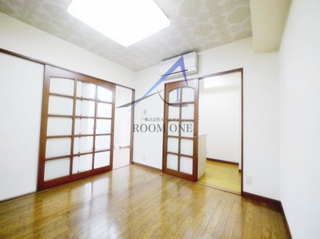 居室・リビング　洋室のお部屋です。