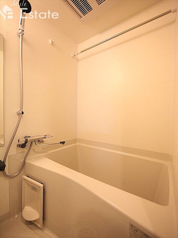 バス・シャワールーム　バスルーム