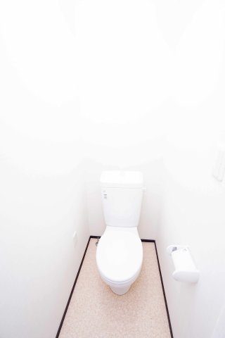 トイレ　バストイレ別ほかのお部屋の参考写真です