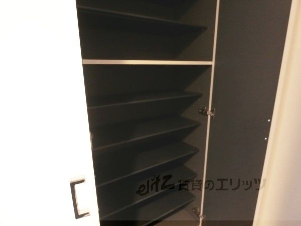 その他設備　下駄箱