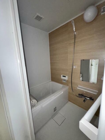 バス・シャワールーム　追い焚き機能付きバス☆