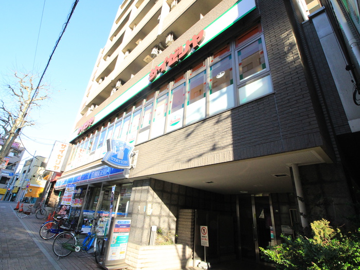 コンビニ　ローソン（コンビニ）まで290m