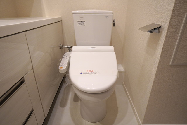 トイレ　※写真は同タイプ住戸です。