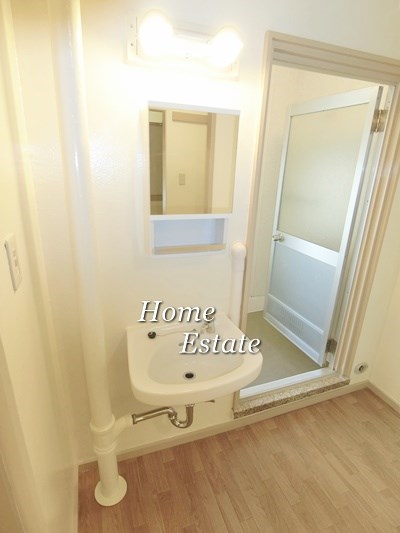 洗面設備　同仕様