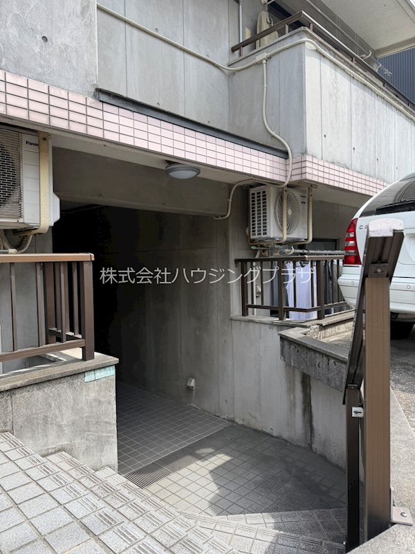 エントランス　エントランス