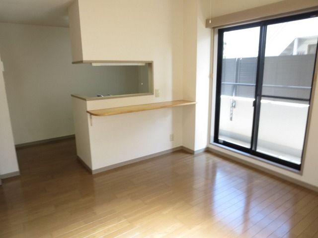 居室・リビング　★お部屋探しはタウンハウジング稲田堤店まで★