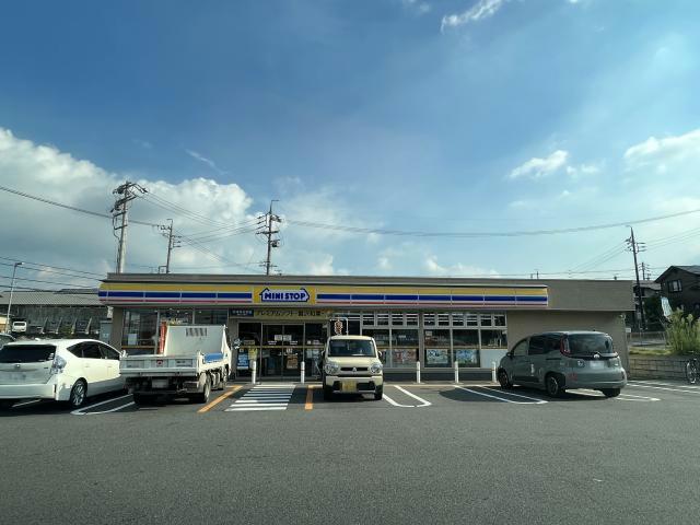 コンビニ　ミニストップ吉根深沢店（コンビニ）まで709m