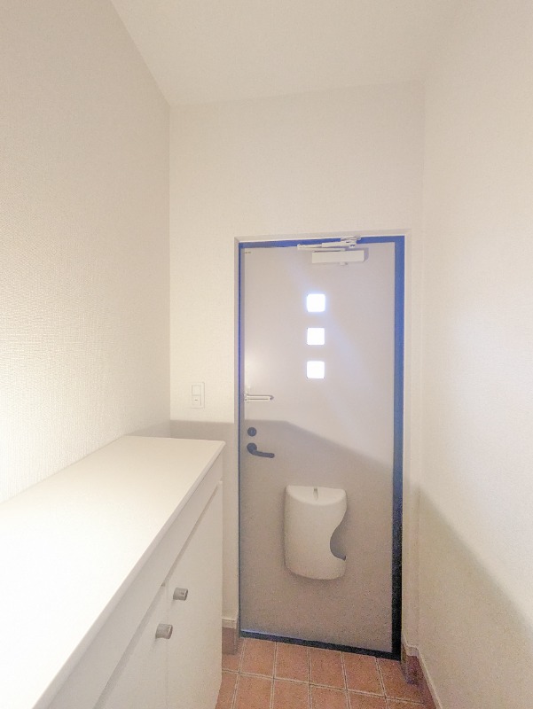 玄関　図面と現状に相違がある場合には現状を優先