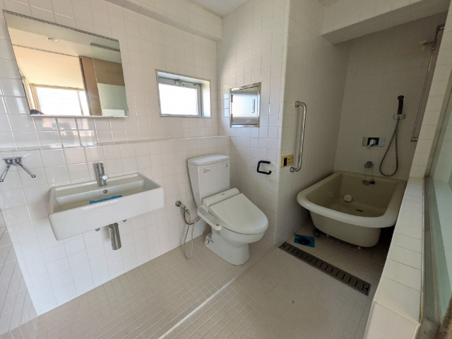 バス・シャワールーム