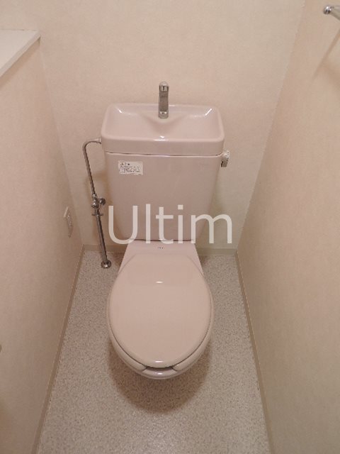 トイレ　別部屋のお写真です。ご参考までに！