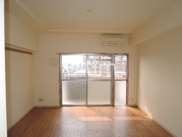 居室・リビング　別部屋のお写真です。ご参考までに！