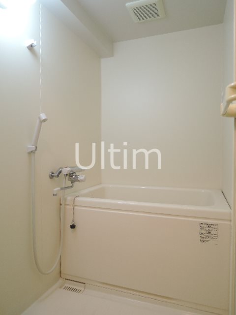 バス・シャワールーム　別部屋のお写真です。ご参考までに！