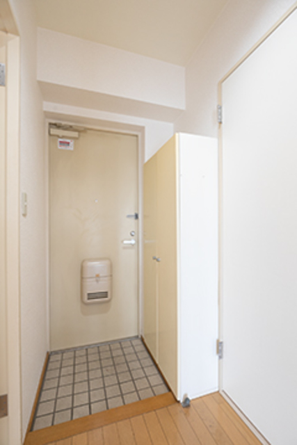 玄関　※写真は同タイプ住戸です。