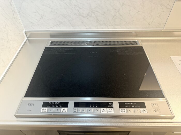 玄関　IHクッキングヒーター