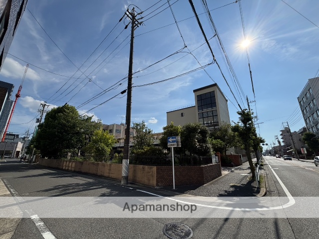 中学校　黄金中学校（中学校）まで445m