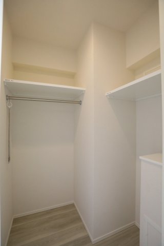 収納　ウォークインクローゼット