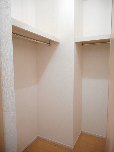 収納　ウォークインクローゼット