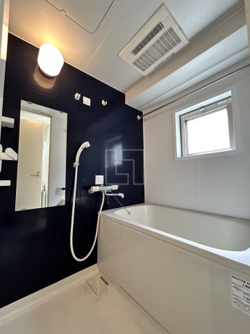 バス・シャワールーム　フレンシアノイエ内本町　バスルーム